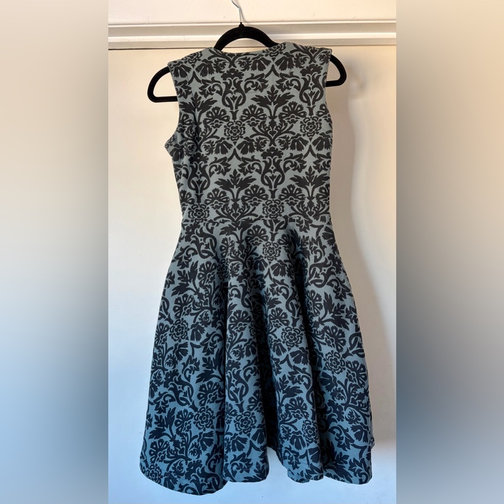 Effie's Heart Black and Green Patterned Midi Dress - Picture 2 of 6